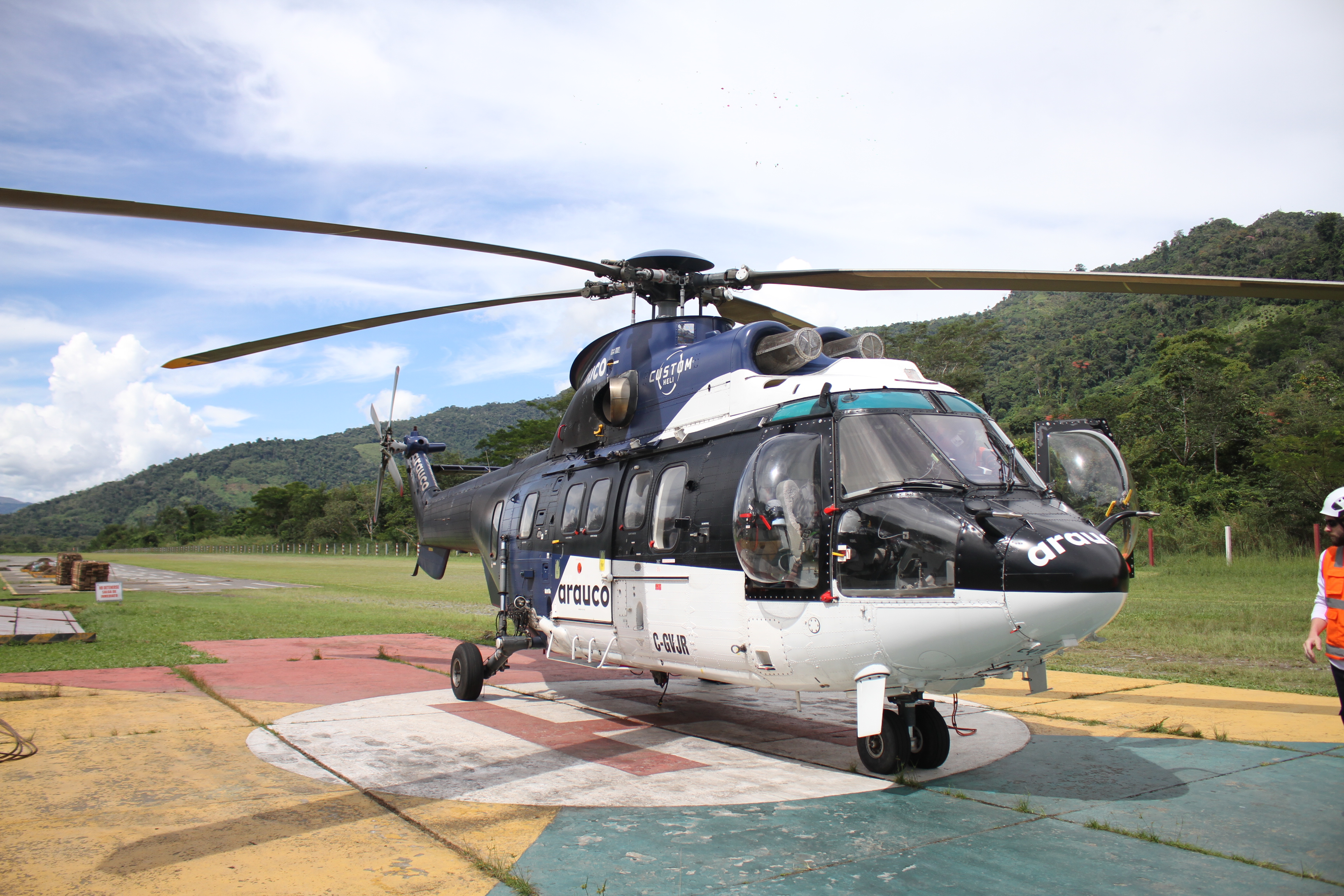 Airbus Super Puma AS332